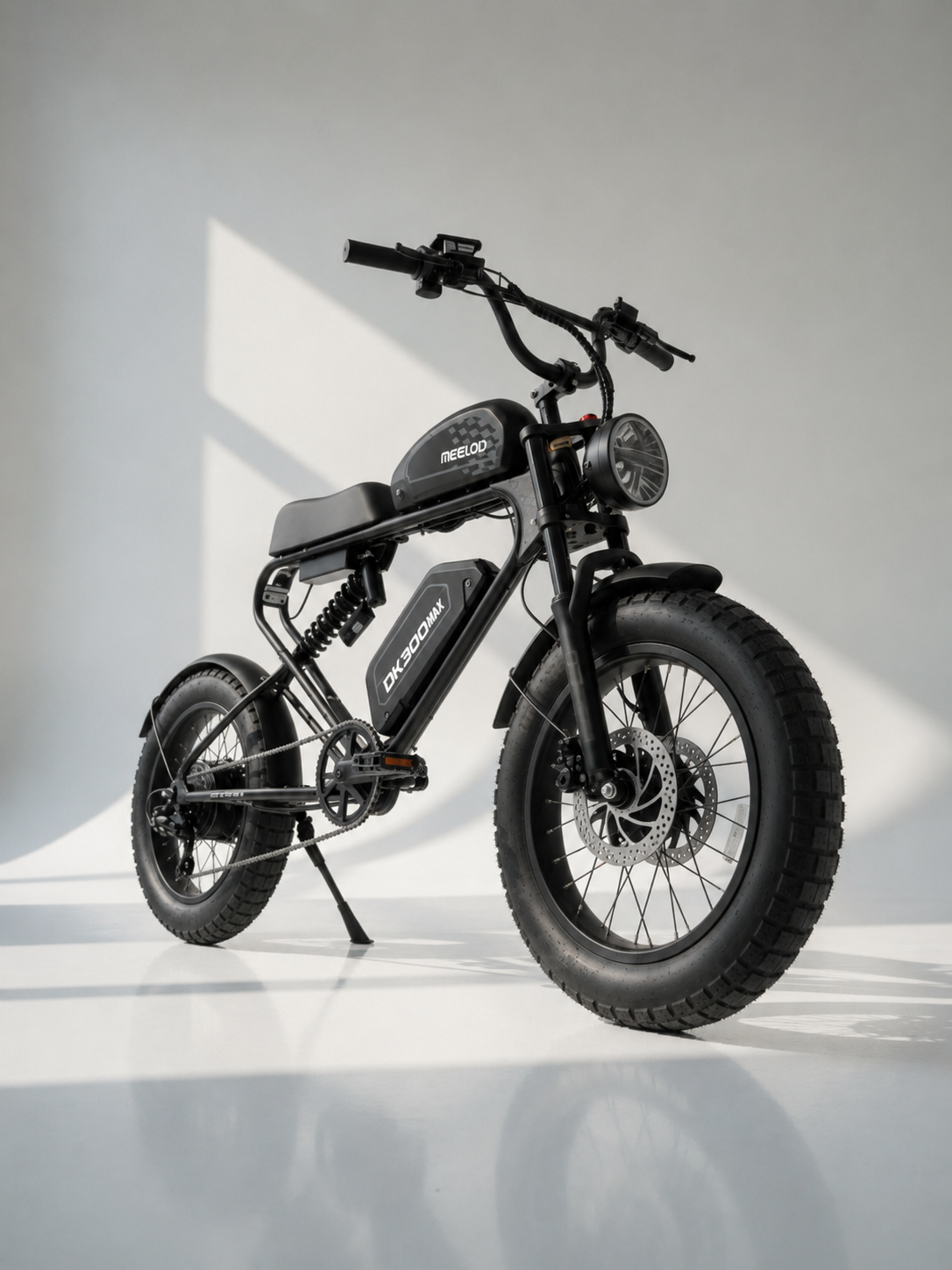MEELOD DK300 Max Black electric bike front three-quarter view