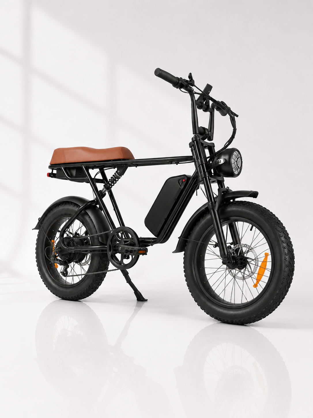 CEMOTO EB66 Black electric bike front three-quarter view