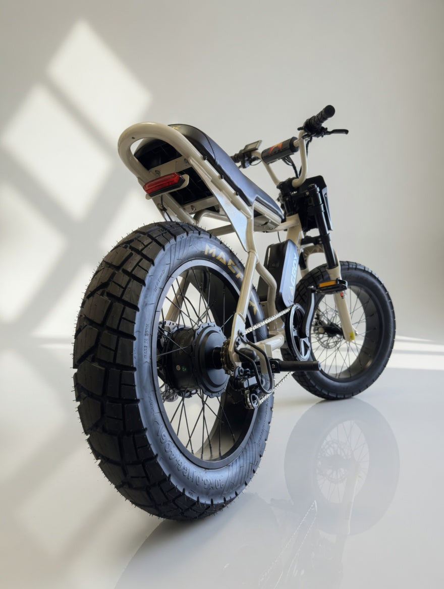 MacFox X7 Off White electric bike rear three-quarter view