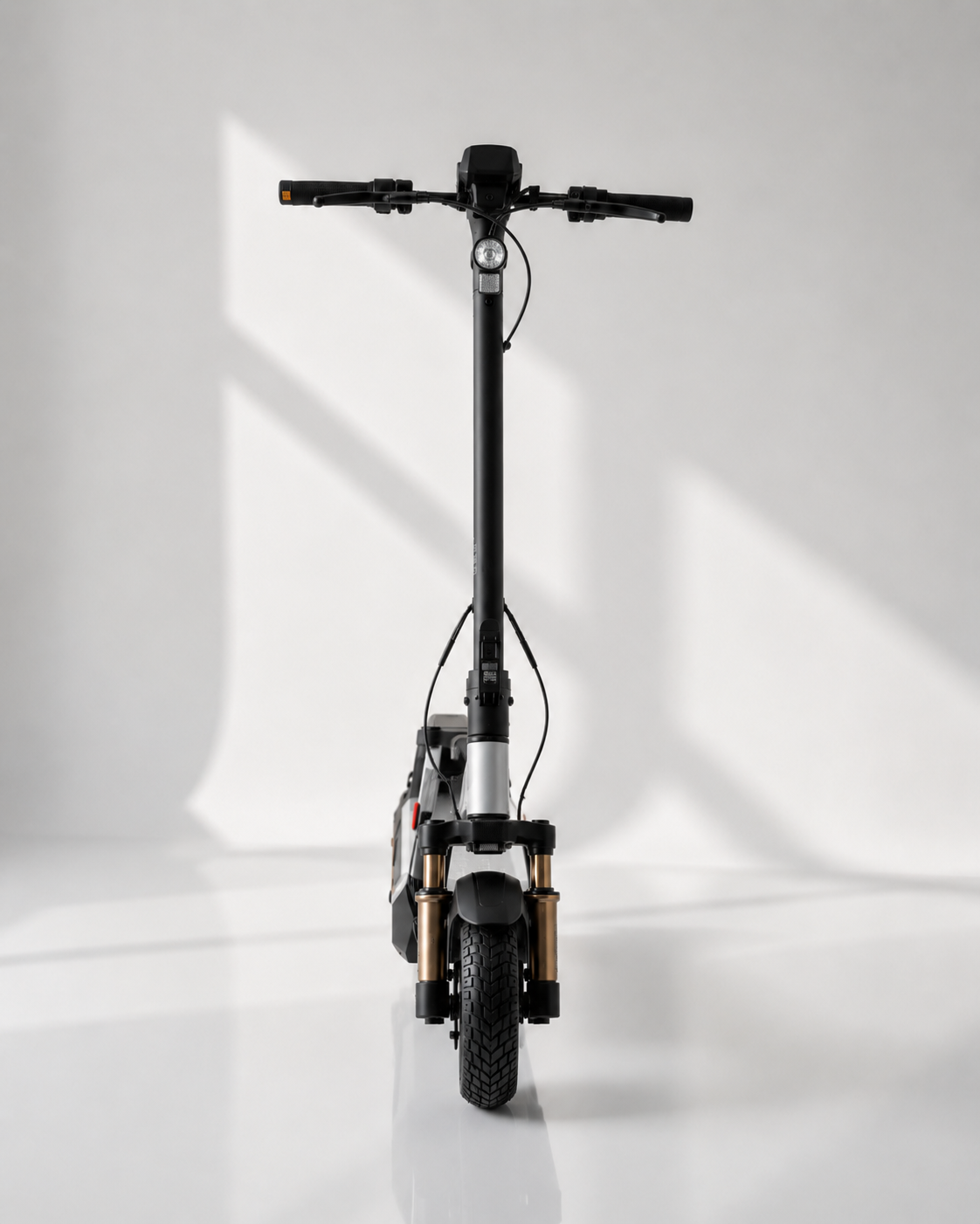 NAVEE G5 Max Gray electric scooter front view